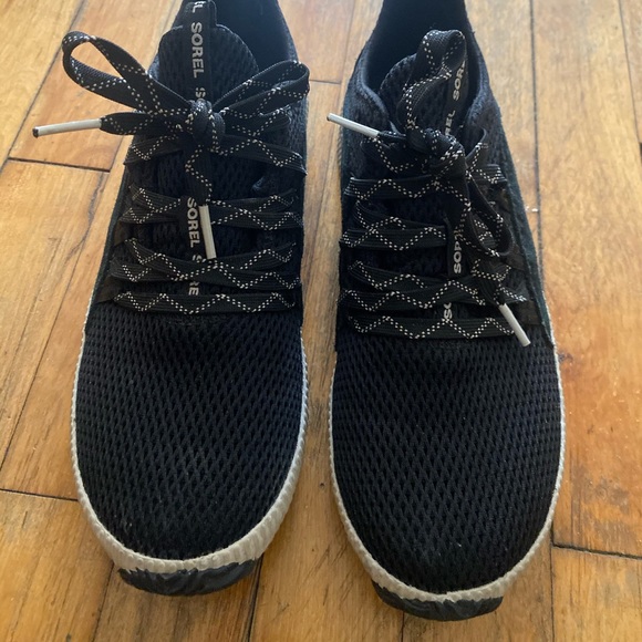 SOREL BLACK WHITE HAND-CRAFTED Sneakers GORG LUX